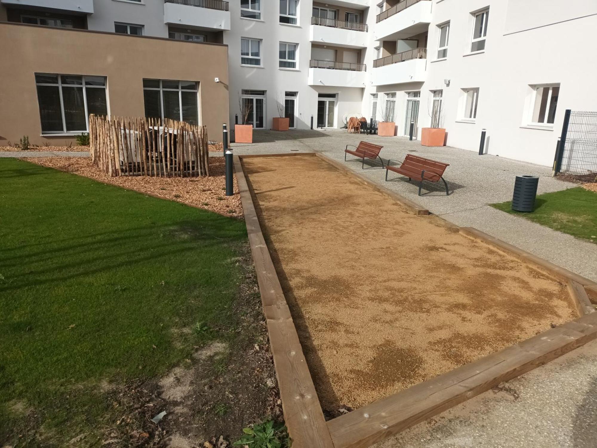 Aparthotel Domitys Les Craies Blanches Mont-de-Marsan Exterior foto